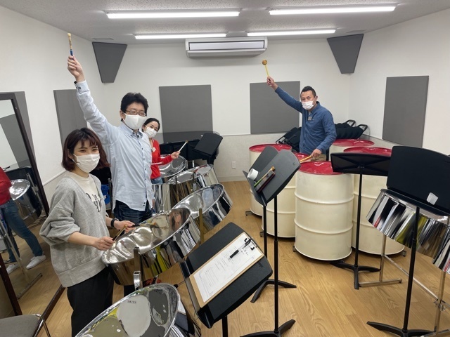 スチールパン音楽教室レッスン風景4 - プロフェッショナルパーカッション(東京都練馬区)