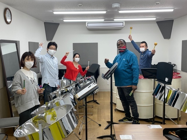 スチールパン音楽教室レッスン風景1 - プロフェッショナルパーカッション(東京都練馬区)