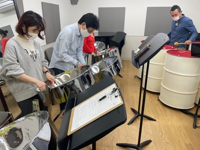 スチールパン音楽教室レッスン風景3 - プロフェッショナルパーカッション(東京都練馬区)