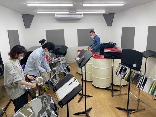 スチールパン音楽教室レッスン風景2 - プロフェッショナルパーカッション(東京都練馬区)